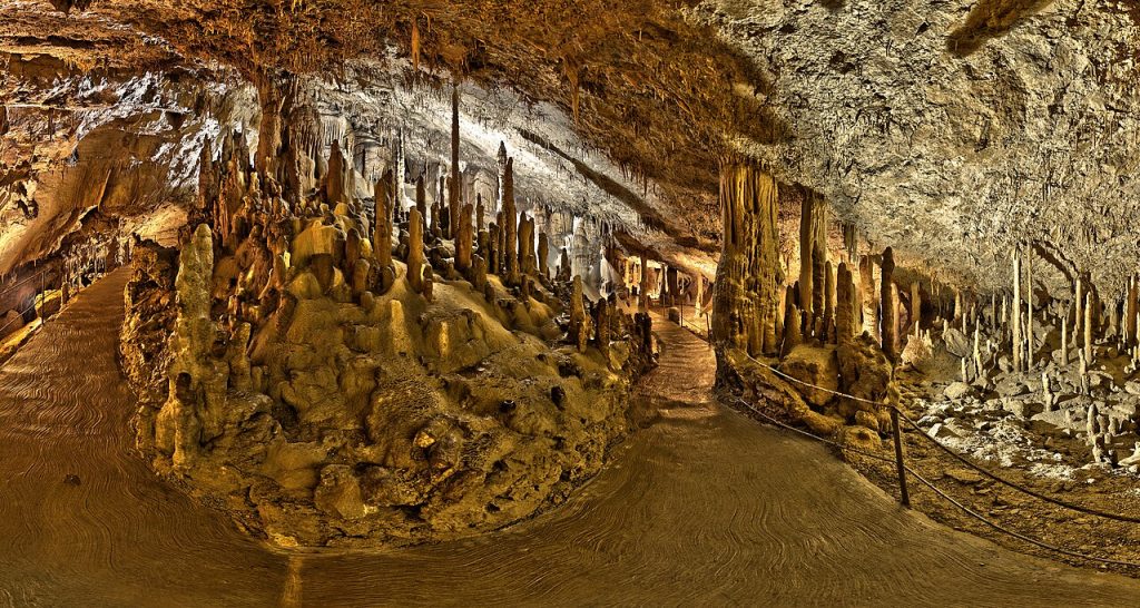 divaca - File:SkocjanskeJame 2013jpg.jpg