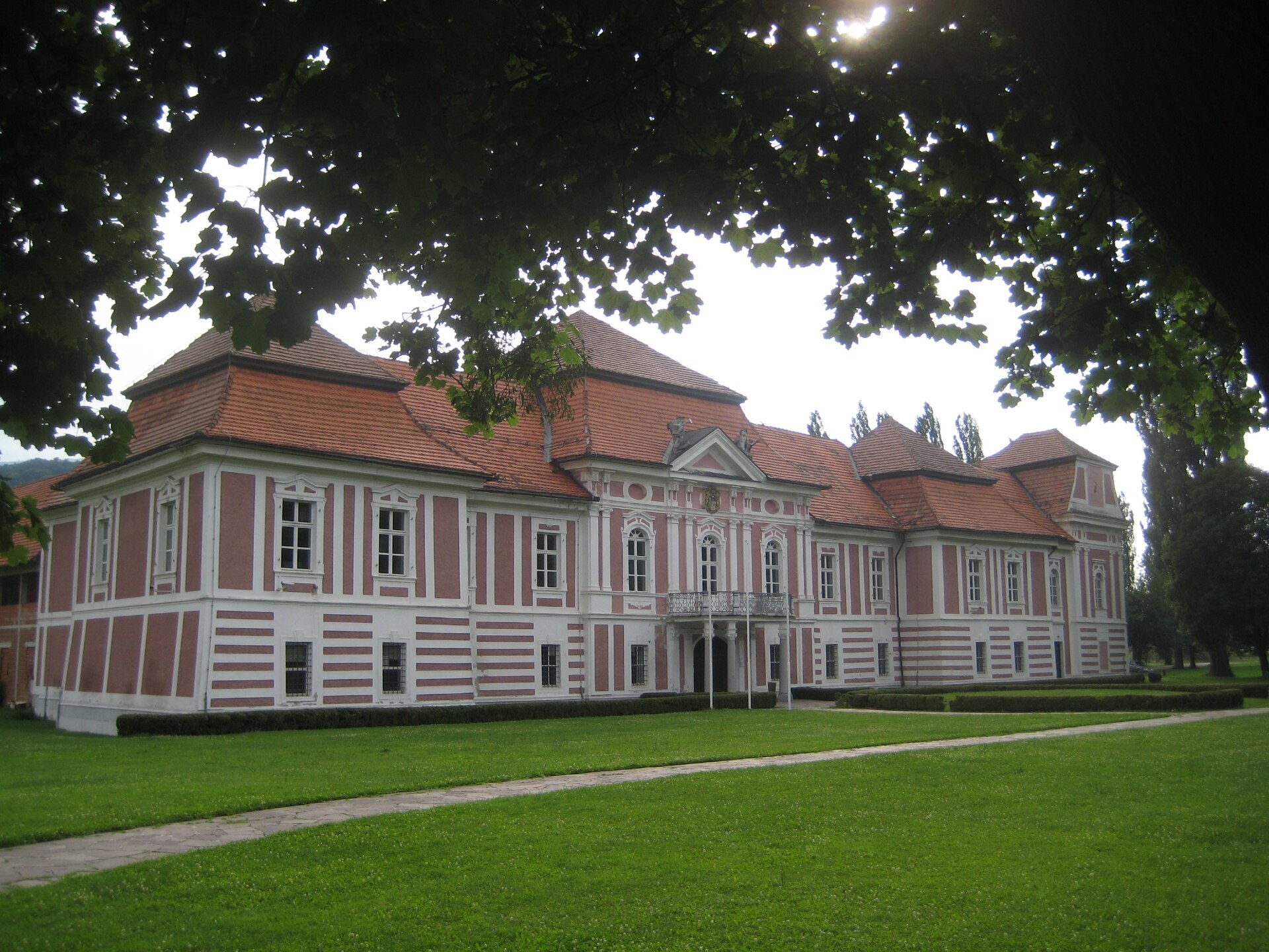 Dvorec Betnava, Maribor