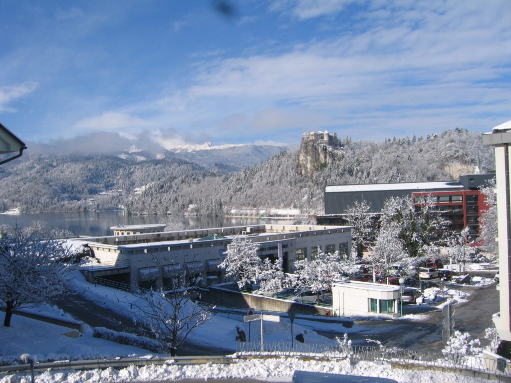 Blejski grad in jezero