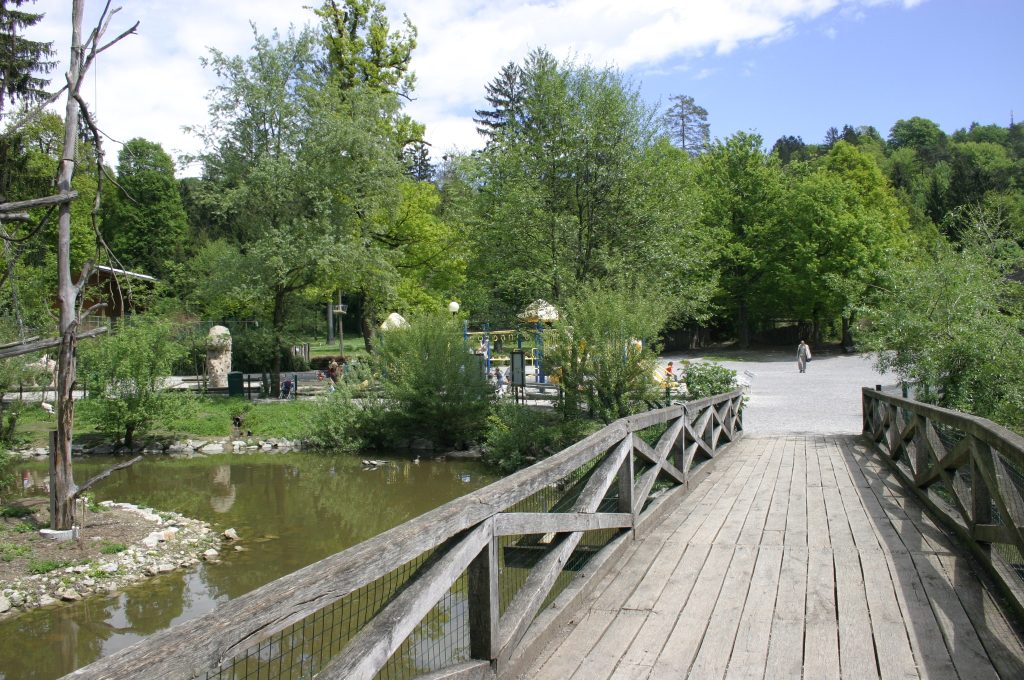 ZOO